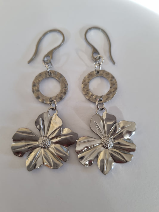 Boucles d'oreilles fantaisie fleurs pampilles rondes